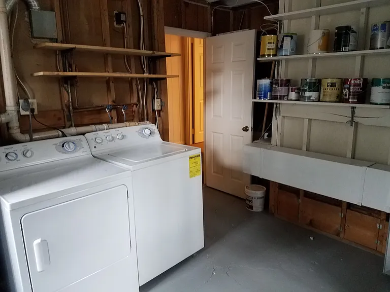 Full sized laundry available