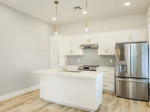 120 E Magnolia Ave, San Antonio, TX