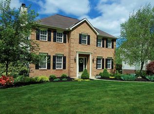 157 Autumn Hill Dr, Cranberry Township, PA 16066