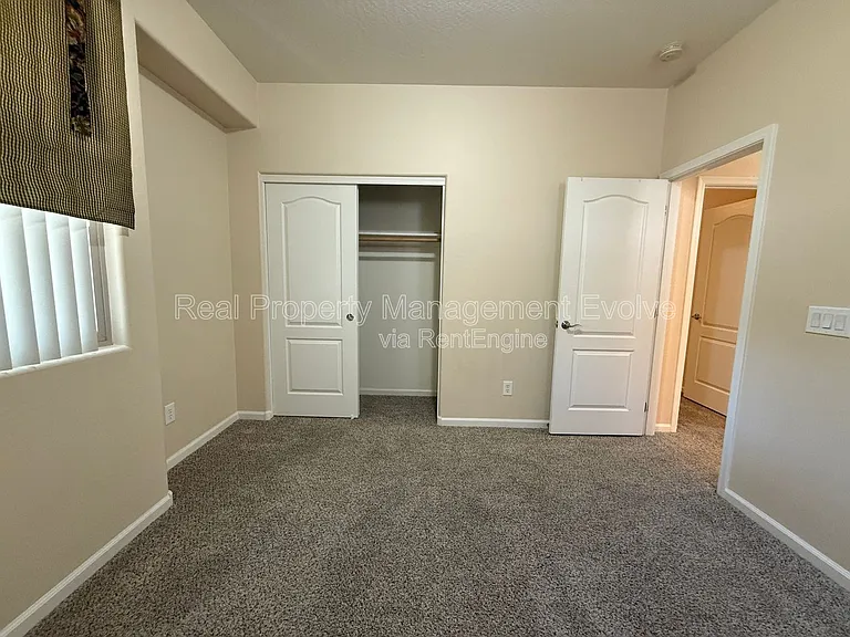 3454 E Constitution Dr — Photo 17