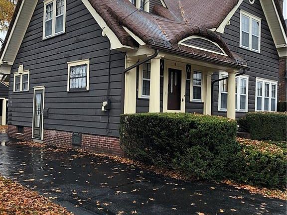 2nd image of 4 Glenn St