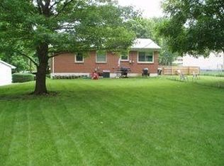 11 Wenwood Cir, Council Bluffs, IA 51503
