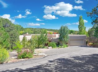 746 Camino Francisca, Santa Fe, NM 87506