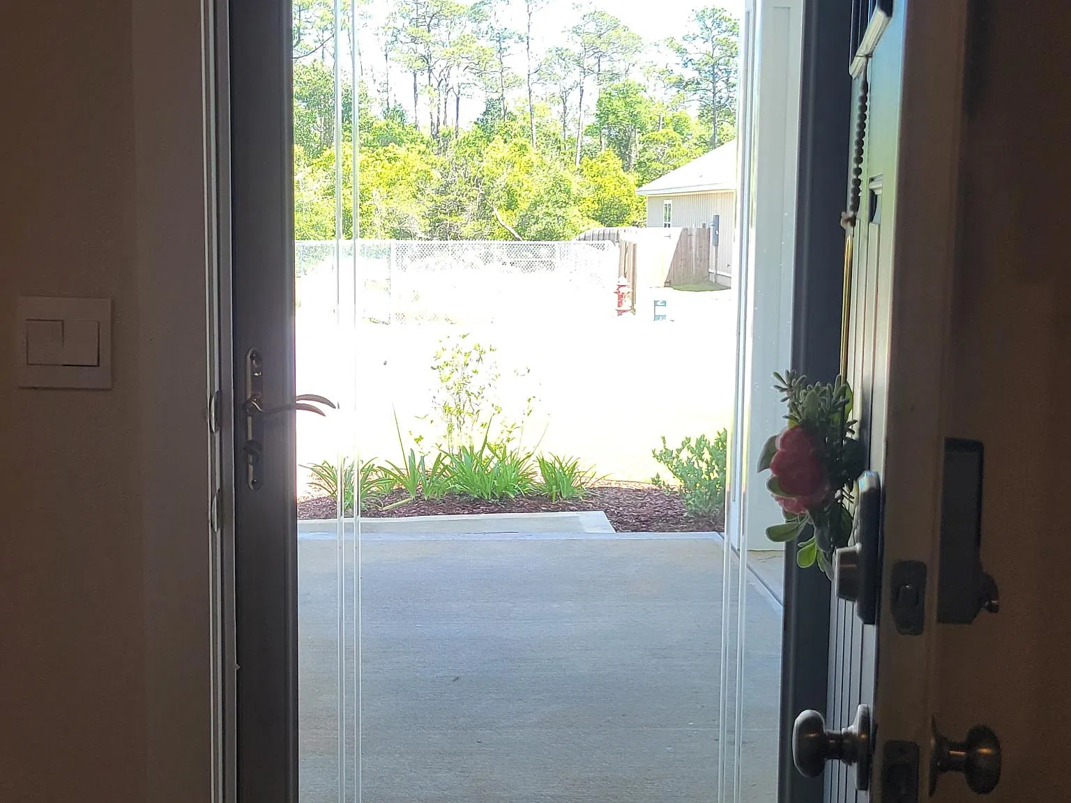 4 bed, 2304 sqft, $2,750 — Photo 4