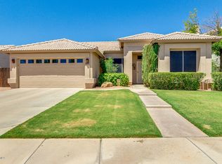 544 N Cambridge St, Gilbert, AZ 85233
