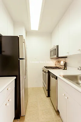 Rented by Mirador Real Estate | media 31