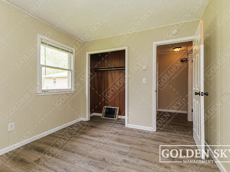 6301 E Piccadilly Rd — Photo 9