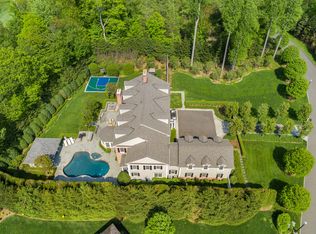 2 Fairway Dr, Purchase, NY