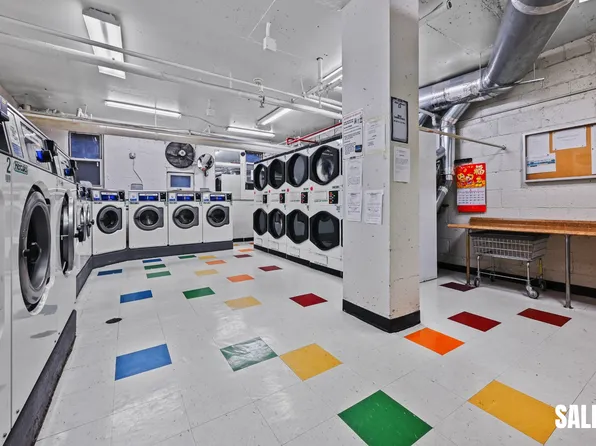 138-10 Franklin Avenue image 16 of 20