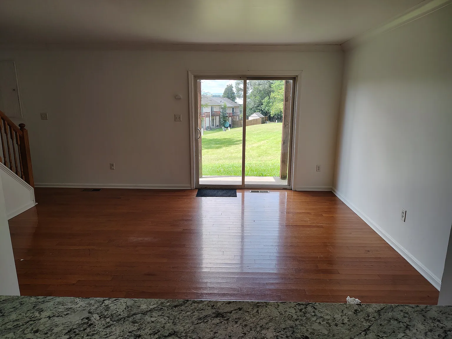 1256 Commercial Ct — Photo 3