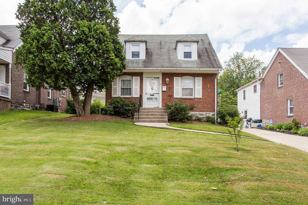 111 Haverford Rd photo 1