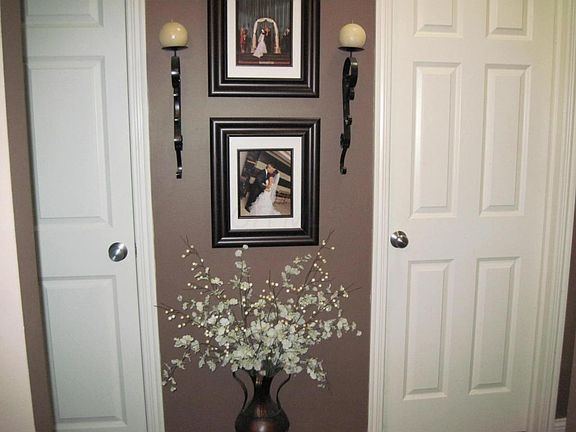 5th image of 659 Thornbush Dr