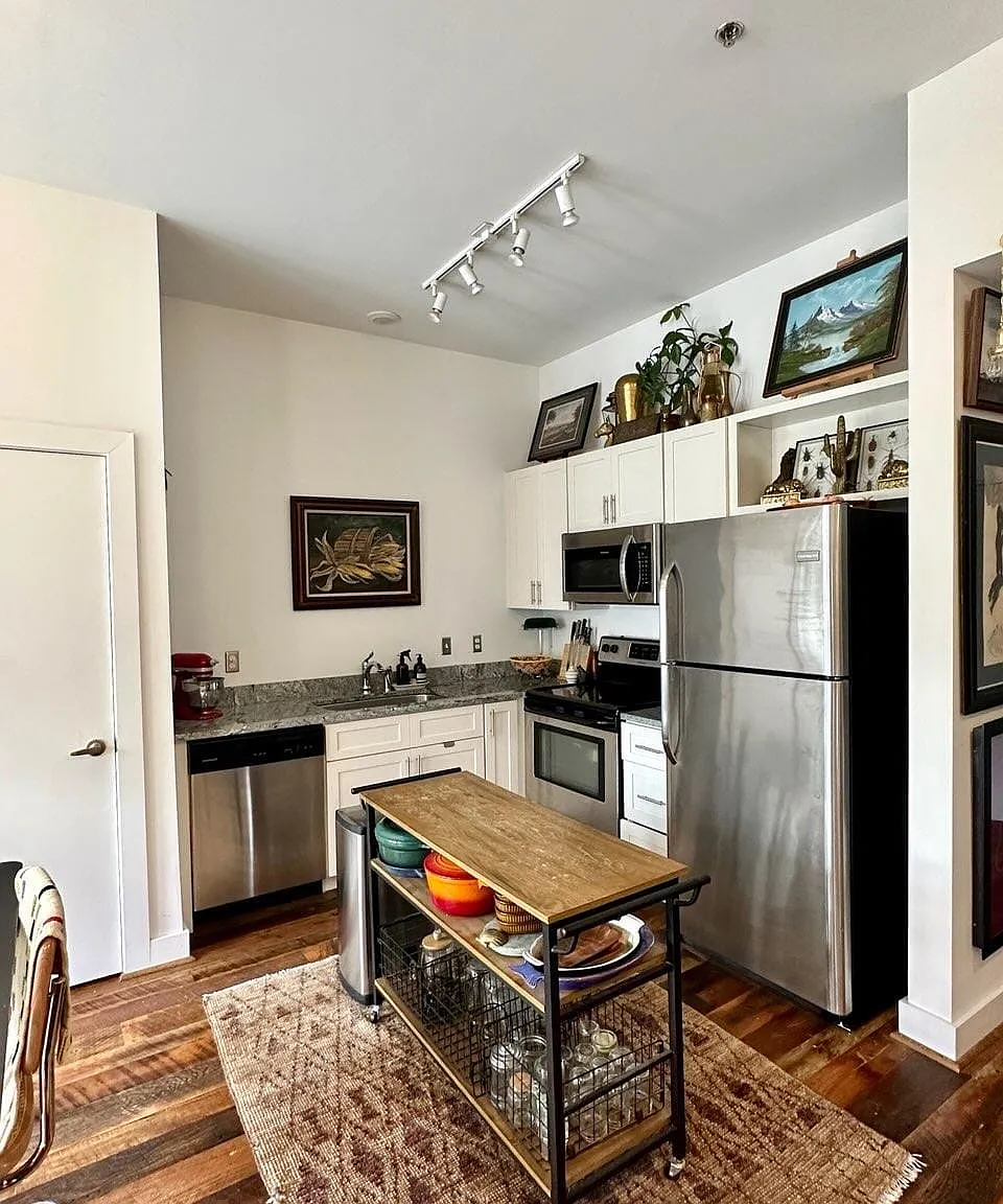 1 bed, 680 sqft, $1,575 — Photo 3