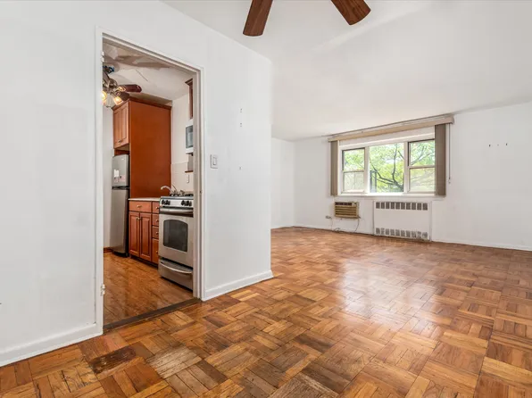 89-40 151st Avenue image 5 of 14