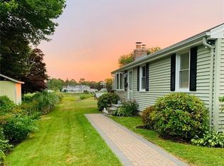 7 Sunset Rd, Old Saybrook, CT 06475