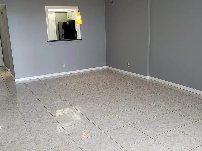 406 NW 68th Ave #511 — Photo 8