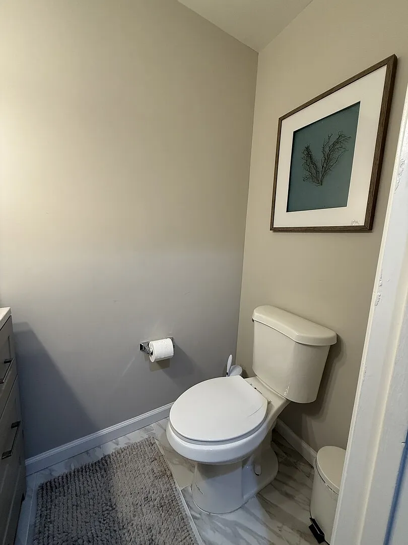 Modern 3 Bedroom Townhome — Photo 4