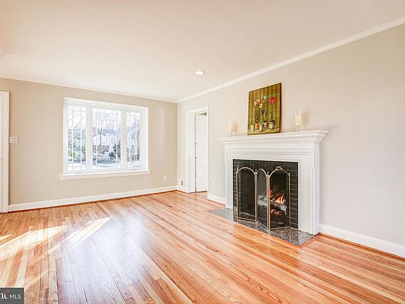 5th image of 9505 Nowell Dr