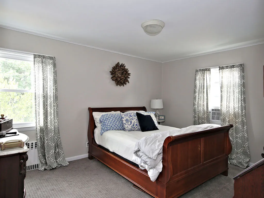 Apartment for Rent — Photo 3