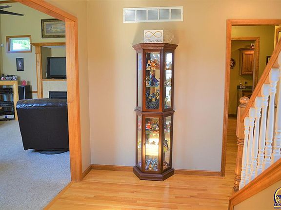 2nd image of 2225 SE Greenwood Ct
