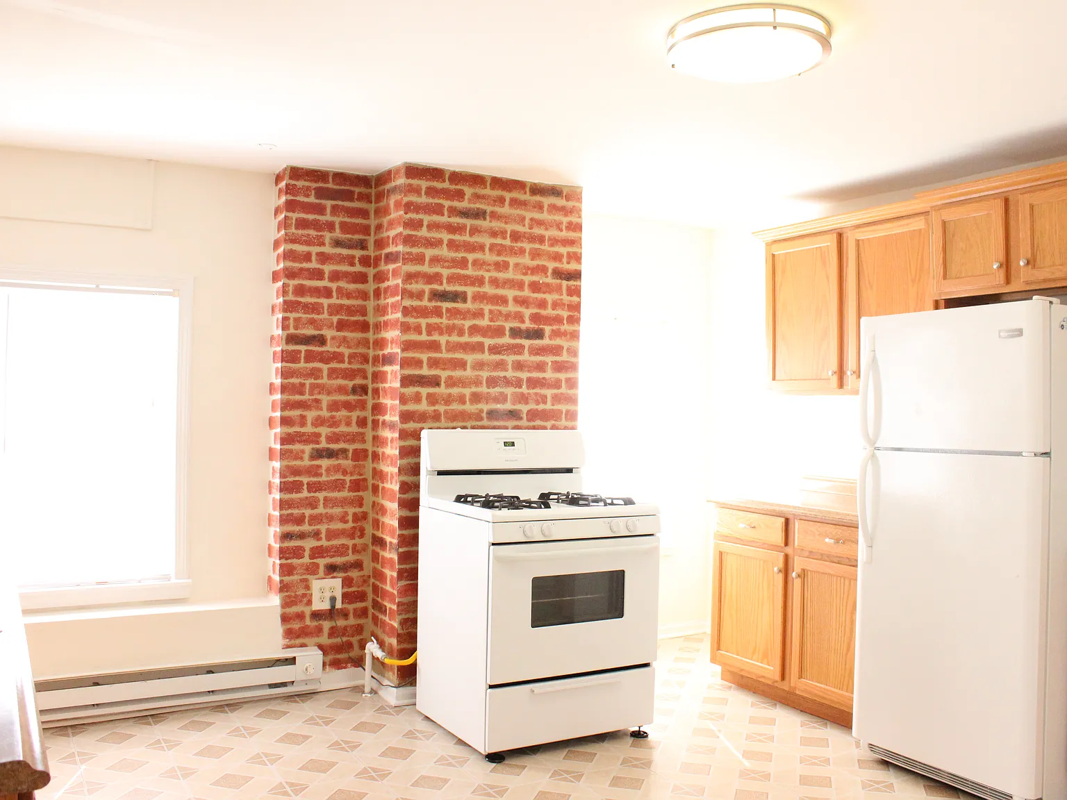 2 bed, 900 sqft, $1,850 — Photo 2
