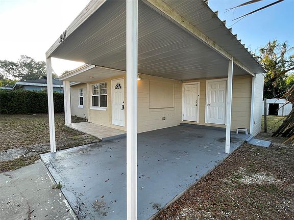 4th image of 1208 Carlton Ave