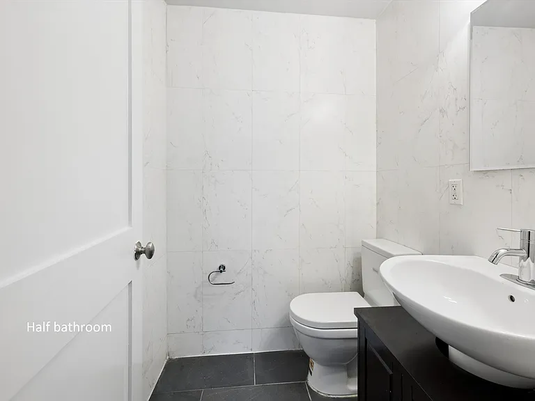 555 Lenox Ave #1B — Photo 10