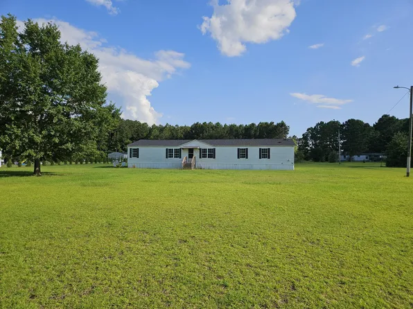 1897 Fairfield Rd, Manning, SC 29102