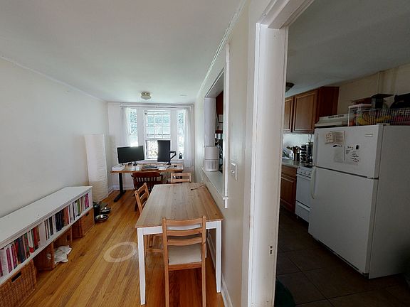 3rd image of 38 Gibson St #21