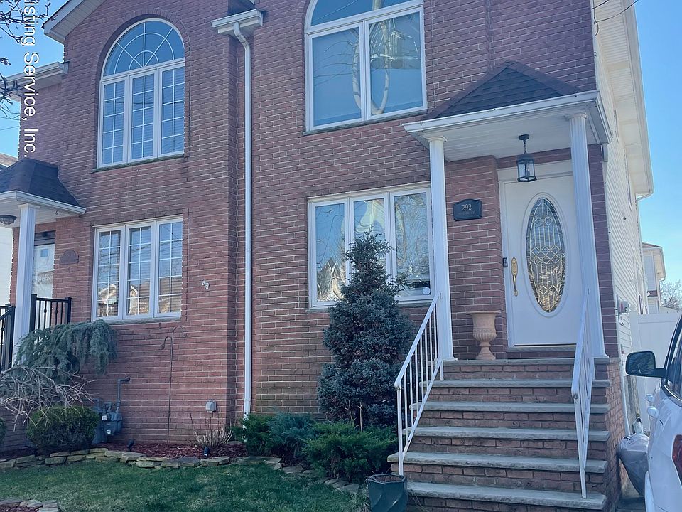 1st image of 292 Malvine Ave