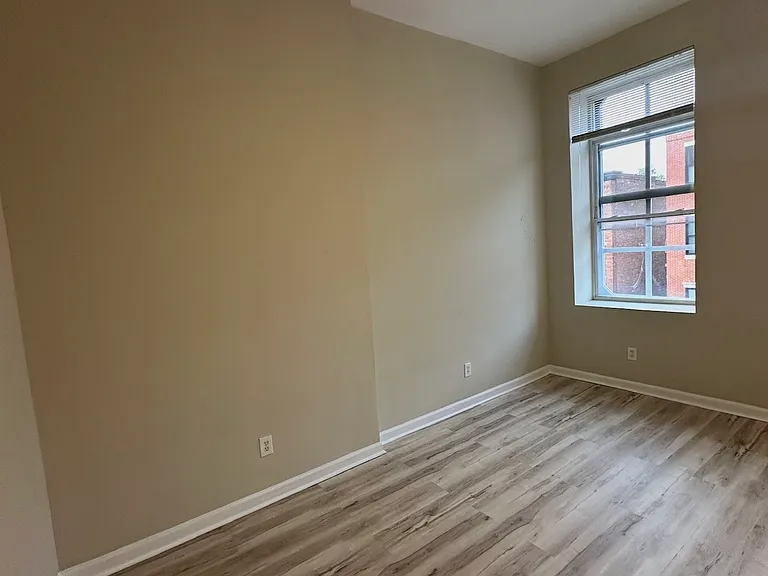 1410 Madison Ave #2 — Photo 12