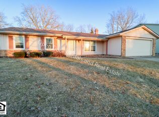 3210 Kenaston Dr, Fort Wayne, IN 46815