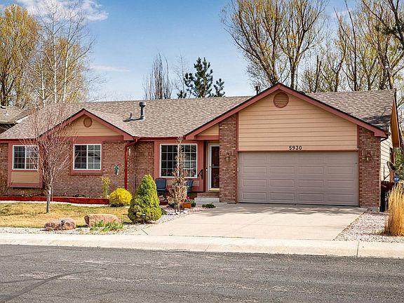 3rd image of 5930 Meadow Creek Ln