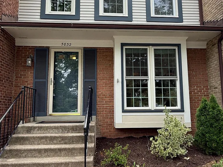 5832 Apsley House Ct — Photo 41