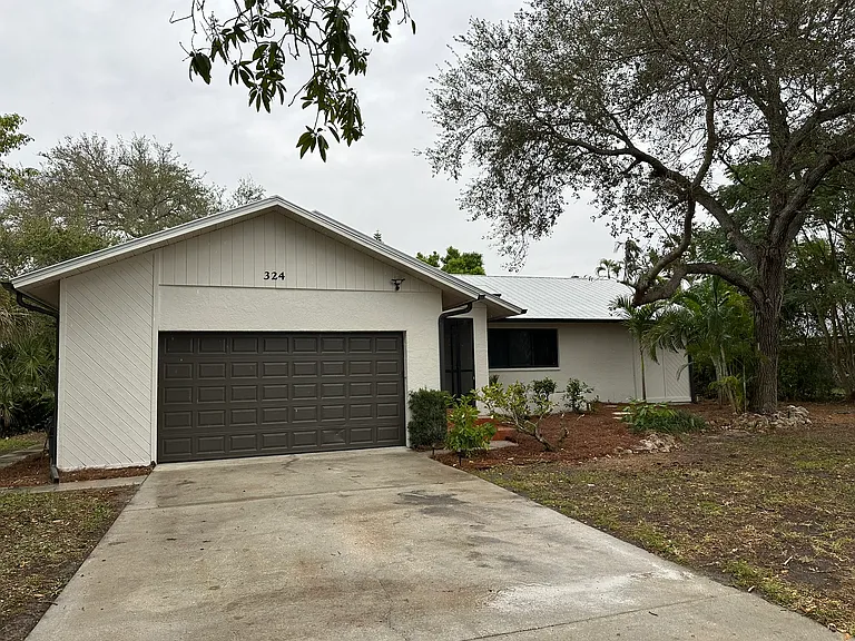 324 Sharwood Dr — Photo 29