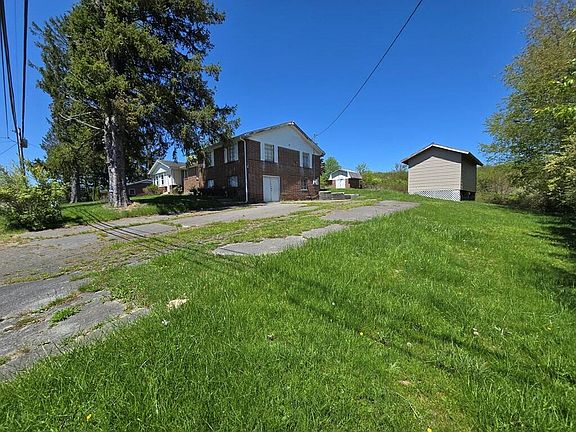 2nd image of 158 George St