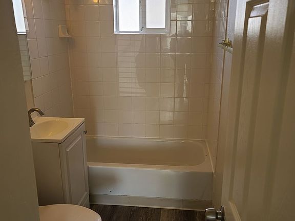 5th image of 1514-1518 C St APT A