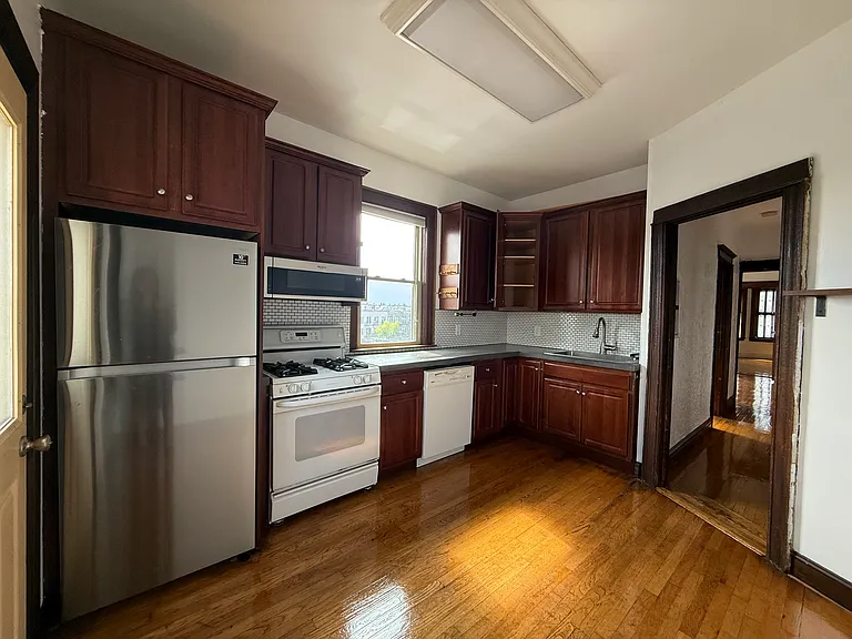 2812 Dudley Ave #2 — Photo 5