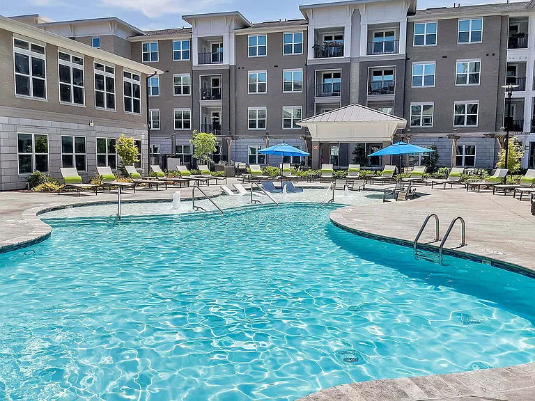 Pointe at Lake Crabtree Apartments — Photo 3