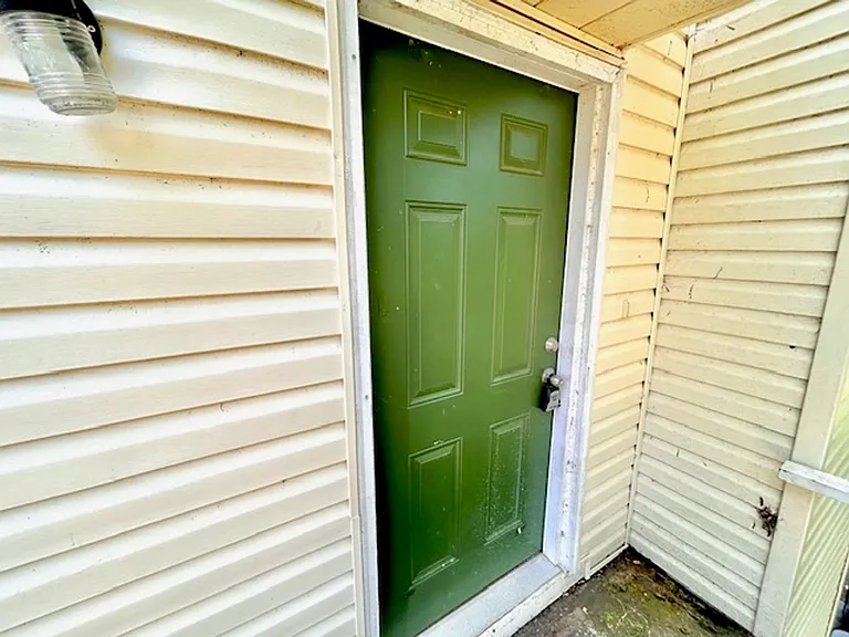 9024 Mahogany Row SE — Photo 33