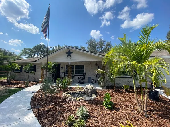 17206 Whirley Rd, Lutz, FL 33558