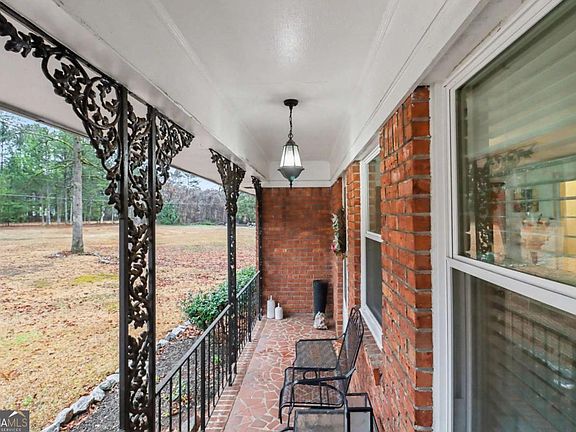 5th image of 3759 Waldrop Rd