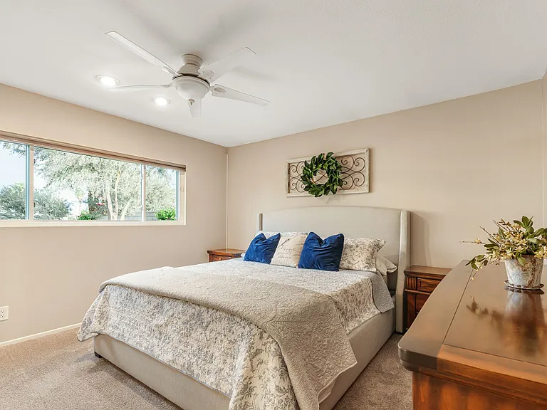 43260 Silktree Ln — Photo 15