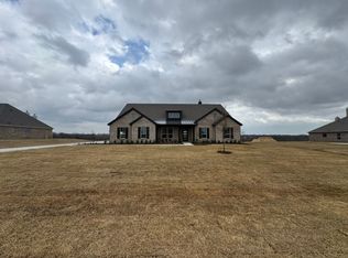 809 Valley Ridge Rd, Van Alstyne, TX 75495