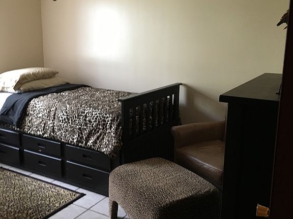 2nd bedroom upstairs