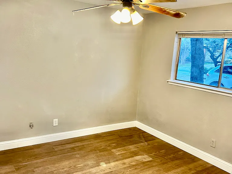 4429 Bowser Ave #101 — Photo 18