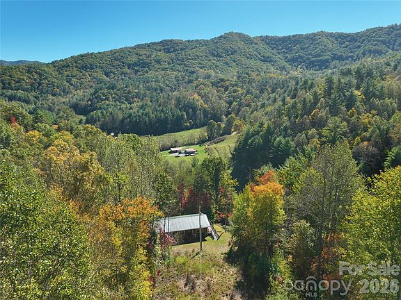 2nd image of 1622 Meadow Fork Rd