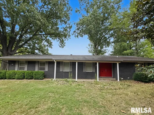 160 E Lake Dr, Murphysboro, IL 62966