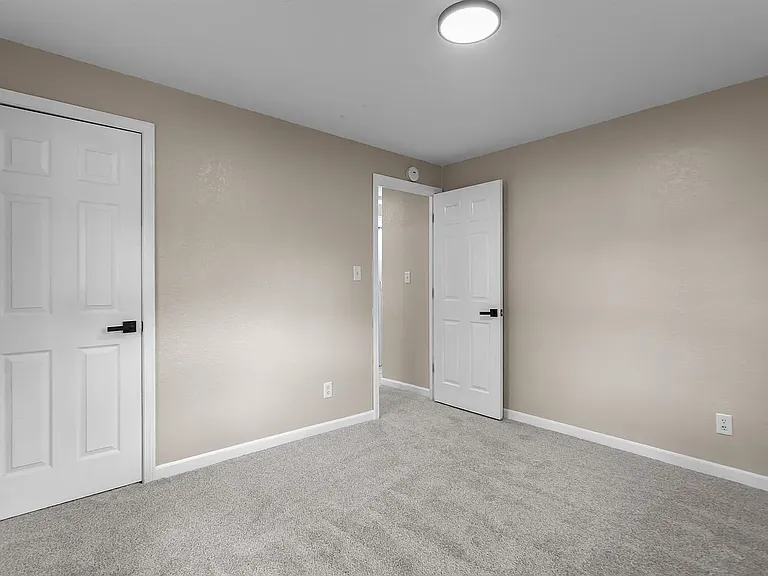 5107 Mohawk Dr — Photo 10