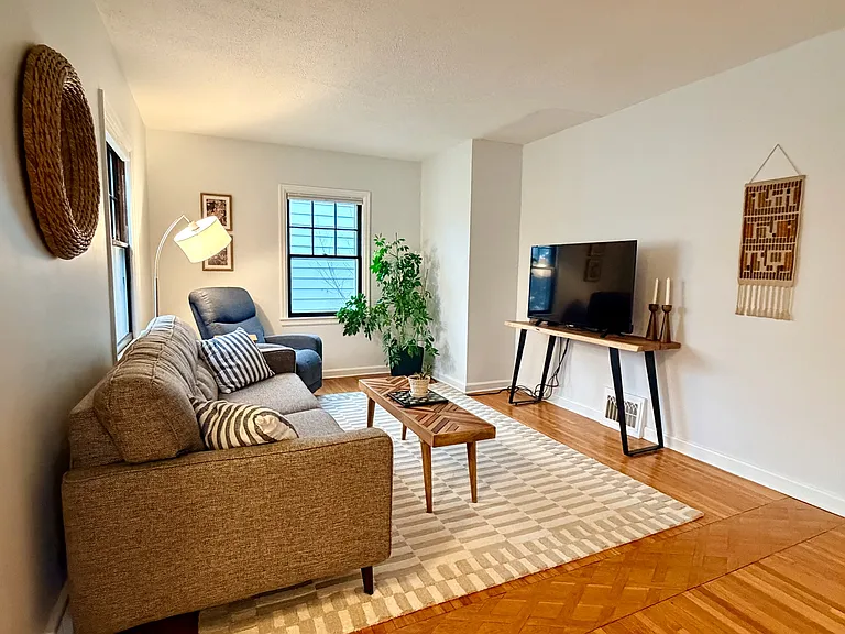 130 S Riverside Dr — Photo 23
